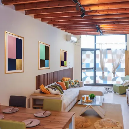 Urban Loft Space * カヴァラ