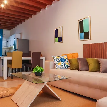 Urban Loft Space *